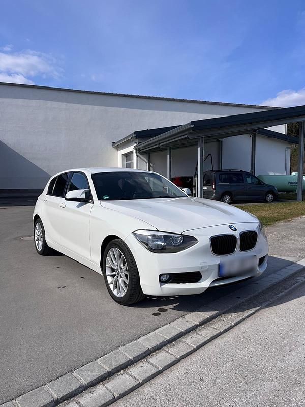 Gebraucht BMW 116 136 PS (100 kW) 2013 Weiß Kleinwagen