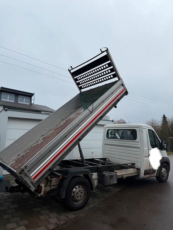 Gebraucht Peugeot Boxer 131 PS (96 kW) 2017 Weiß Van