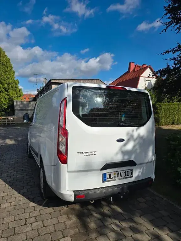Gebraucht Ford Transit Custom 105 PS (77 kW) 2019 Weiß Van
