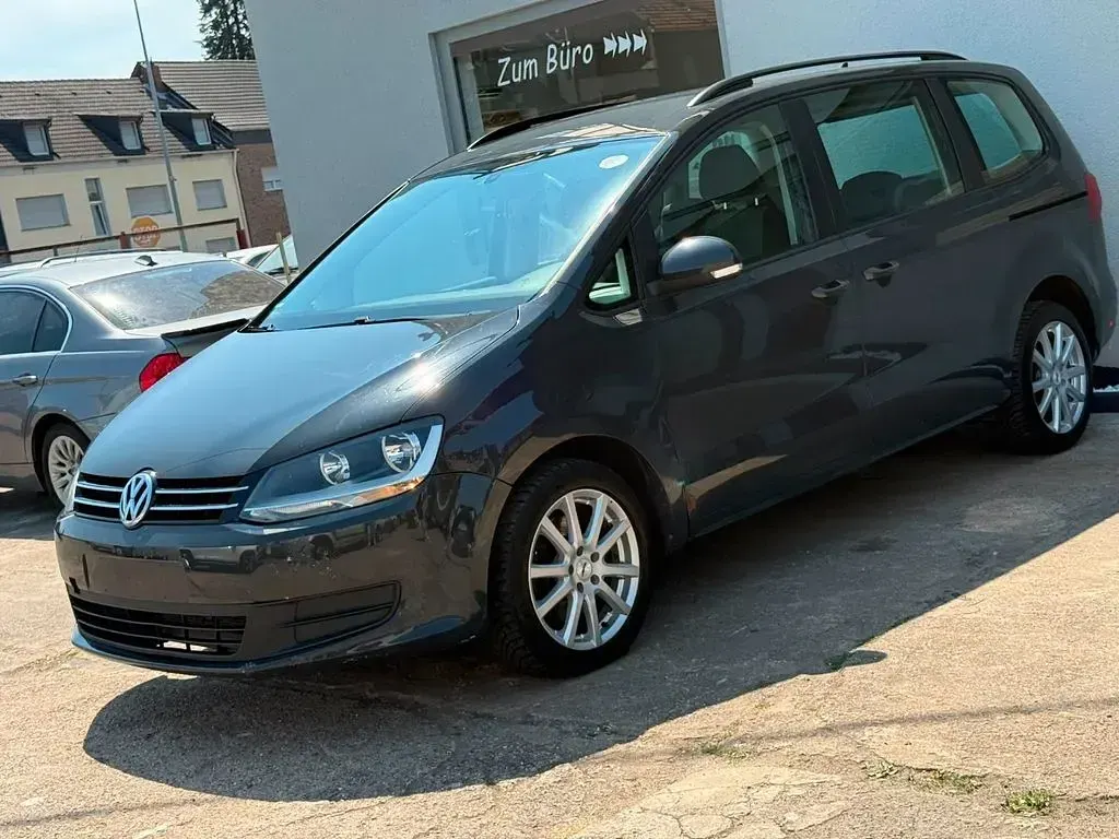 Gebraucht VW Sharan Trendline 170 PS (125 kW) 2012 Grau Van / Kleinbus