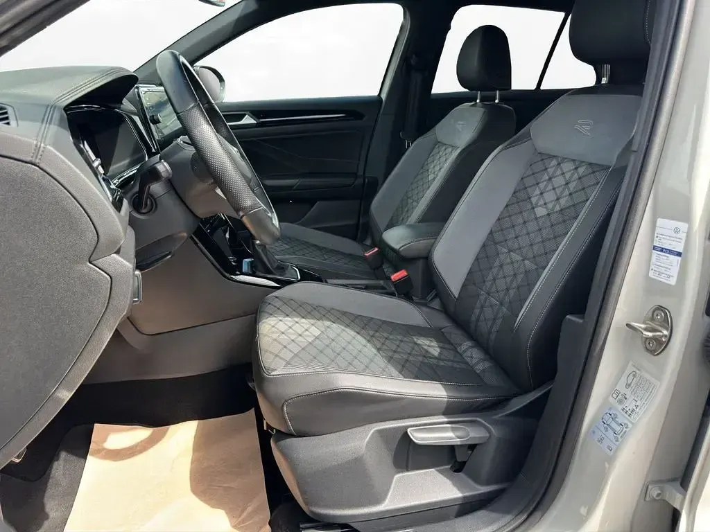 Gebraucht VW T-Roc Style 150 PS (110 kW) 2023 Grau SUV