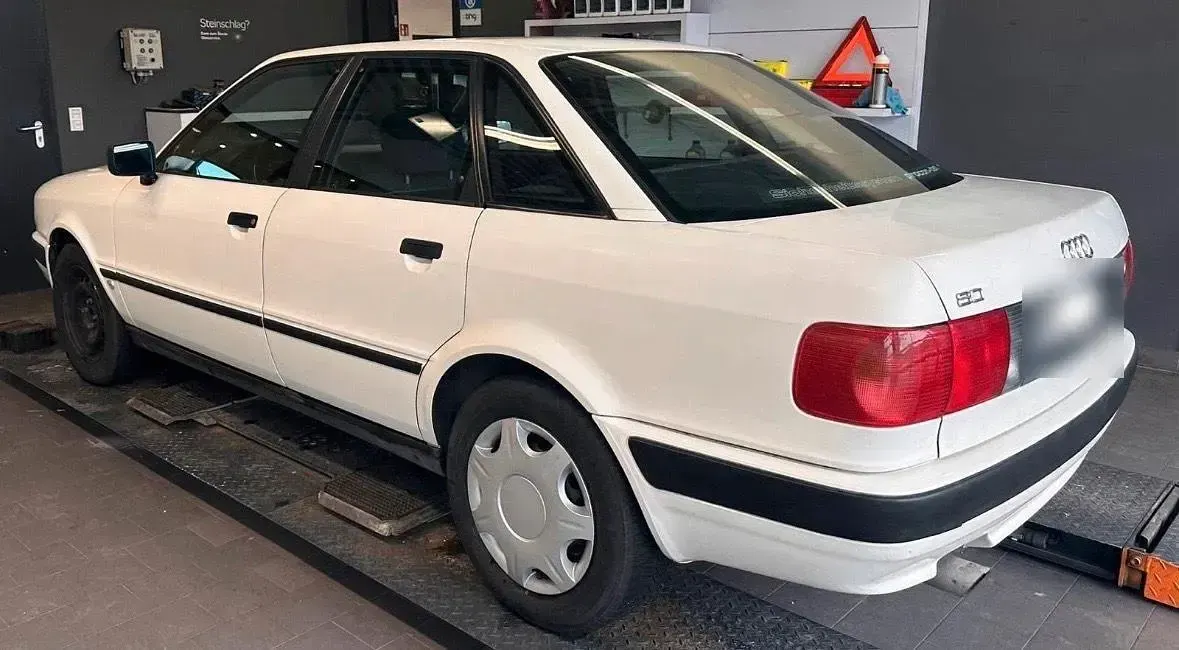 Gebraucht Audi 80 90 PS (66 kW) 1992 Weiß Limousine