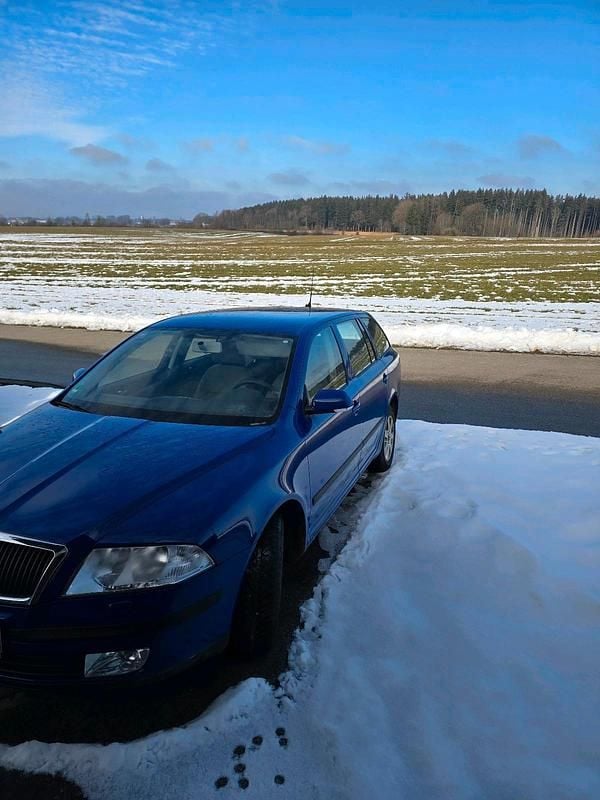 Blau Gebraucht 2006 Skoda Octavia Kombi | 1.300 € (Superpreis) - Bild 1/2