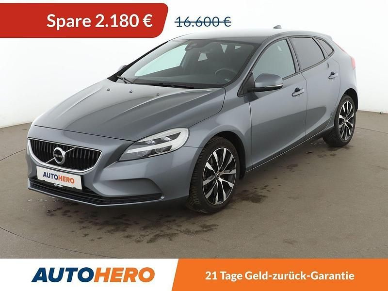 Grau Gebraucht 2019 Volvo V40 Momentum Kombi | 14.420 € (Fairer Preis) - Bild 1/3