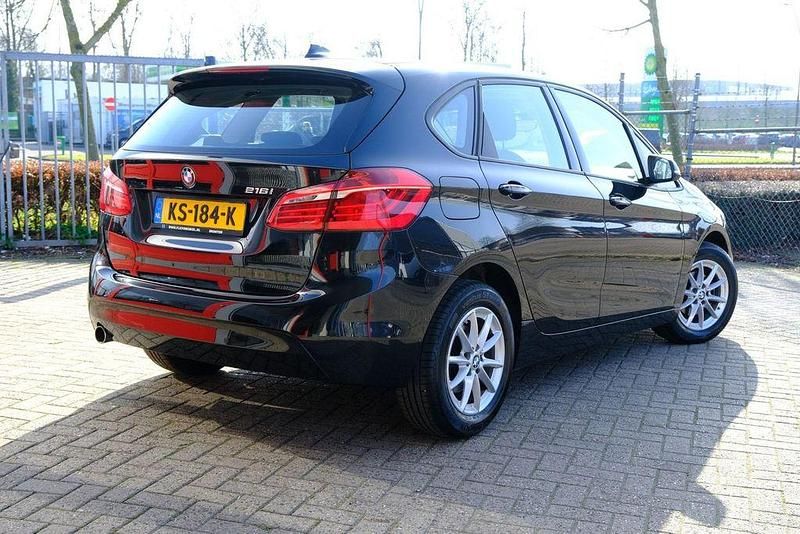 Gebraucht BMW 216 Active Tourer 102 PS (75 kW) 2016 Schwarz Van / Kleinbus