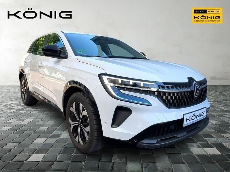 Second-hand Renault Austral Evolution 158 CP (116 kW) 2023 Alb SUV