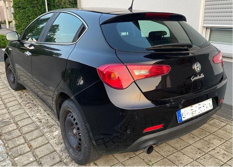 Schwarz Gebraucht 2012 Alfa Romeo Giulietta Kleinwagen | 4.900 € (Guter Preis) - Bild 1/4