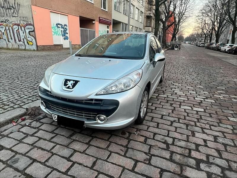 Gebraucht Peugeot 207 120 PS (88 kW) 2009 Kleinwagen
