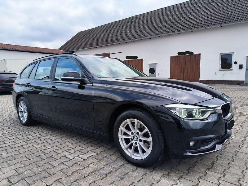 Gebraucht BMW 318 Advantage 150 PS (110 kW) 2019 Schwarz Kombi