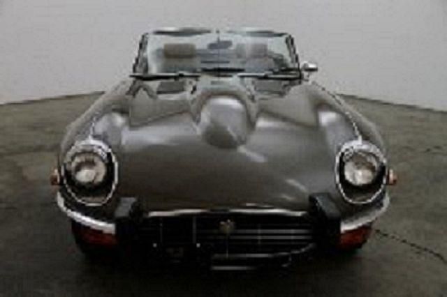 Schwarz metallic Gebraucht 1972 Jaguar E-Type Cabrio | 83.500 € - Bild 1/4