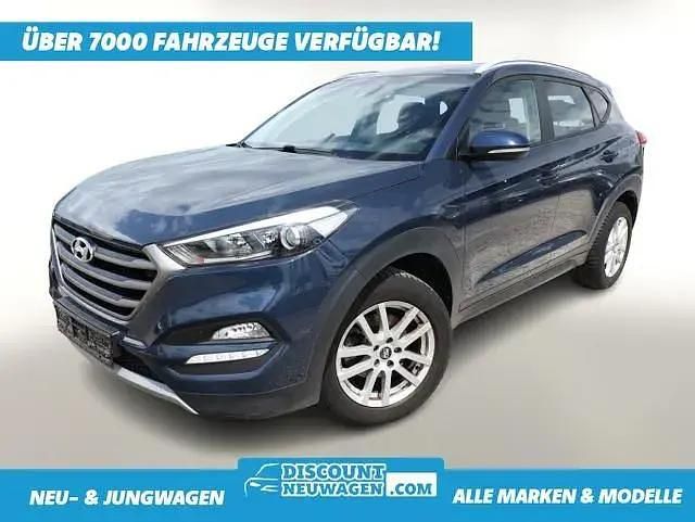 Stargazing blue metallic Gebraucht 2017 Hyundai Tucson Advantage SUV | 16.431 € (Fairer Preis) - Bild 1/4