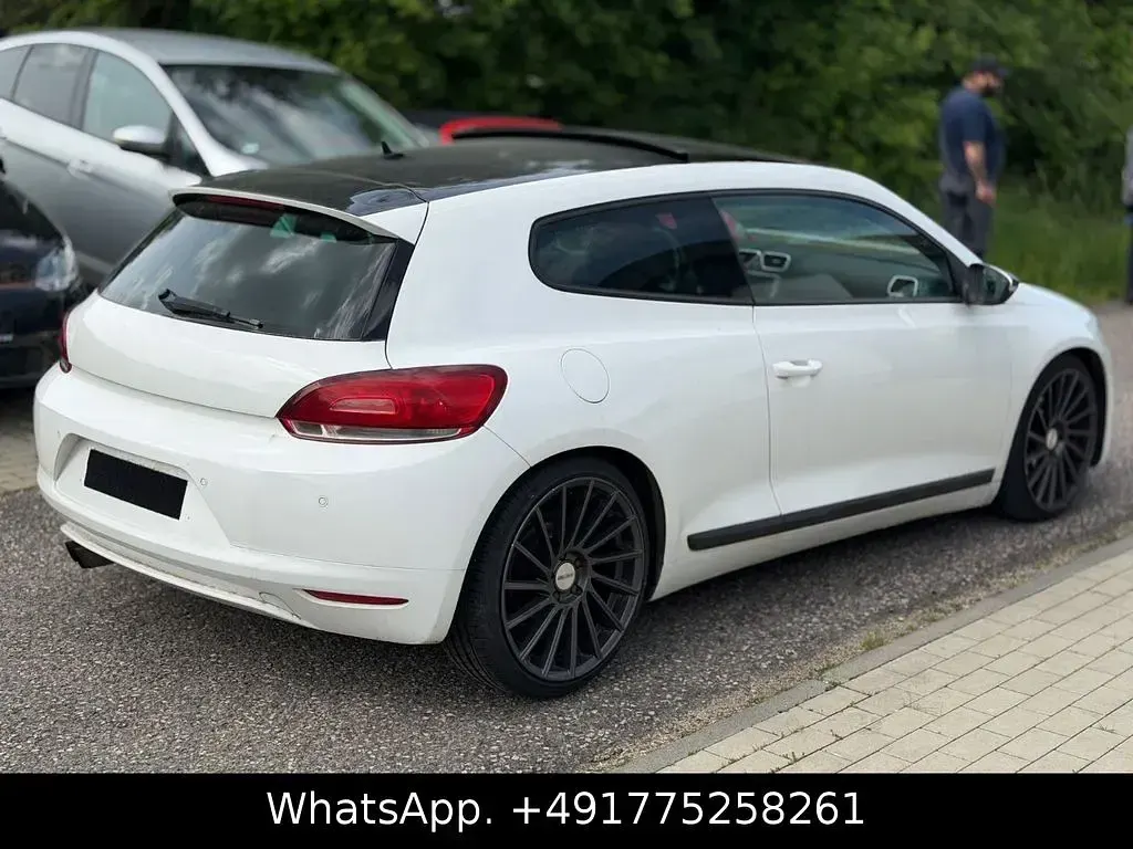 Gebraucht VW Scirocco 140 PS (102 kW) 2009 Weiß Coupé
