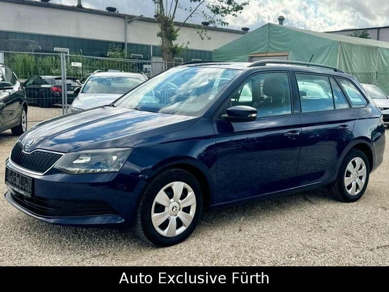 Blau Gebraucht 2015 Skoda Fabia Ambition Kombi | 6.390 € (Guter Preis) - Bild 1/4