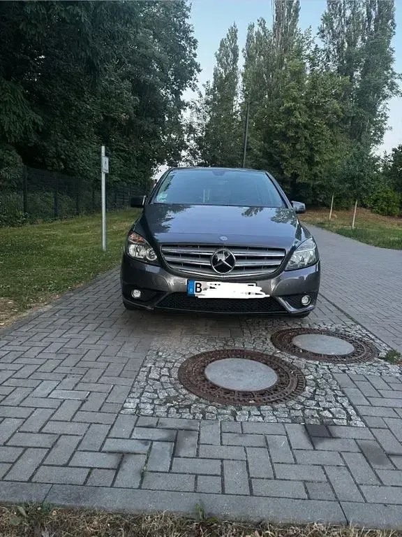 Gebraucht Mercedes B200 156 PS (114 kW) 2013 Kleinwagen