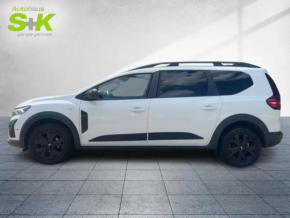 Gebraucht Dacia Jogger Extreme 110 PS (80 kW) 2023 Arktisweiß Van / Kleinbus