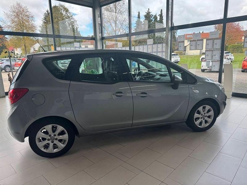 Gebraucht Opel Meriva Edition 120 PS (88 kW) 2010 Silber Van / Kleinbus
