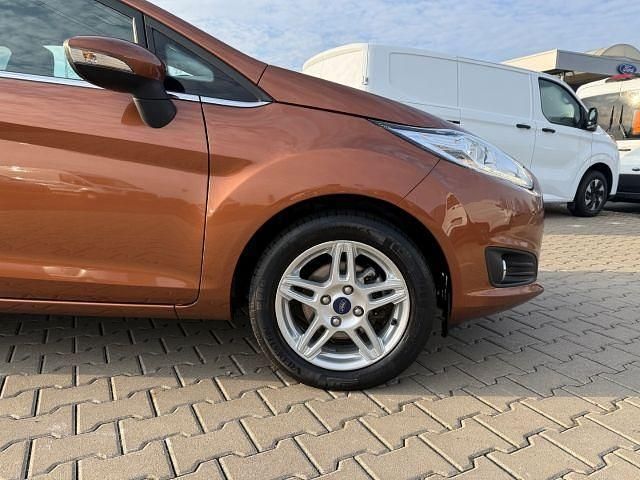 Gebraucht Ford Fiesta Titanium 80 PS (58 kW) 2013 Braun Kleinwagen