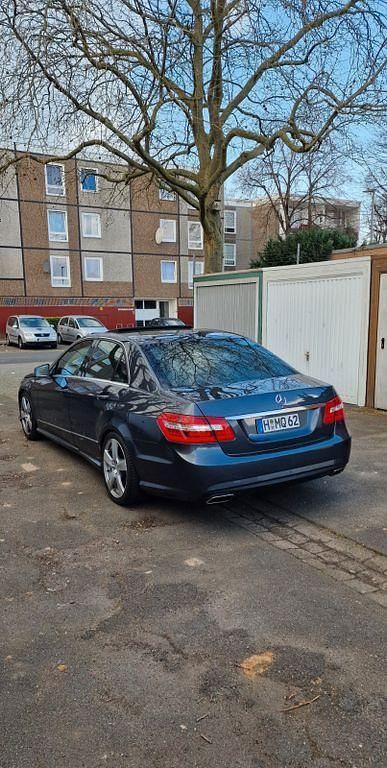 Gebraucht Mercedes E200 Avantgarde 184 PS (135 kW) 2013 Grau Limousine