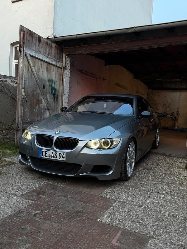 Gebraucht BMW 335 M Performance 420 PS (308 kW) 2007 Grau Coupé