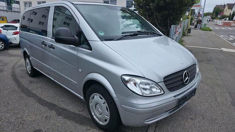 Silber Gebraucht 2008 Mercedes Vito Van / Kleinbus | 5.990 € (Guter Preis) - Bild 1/4