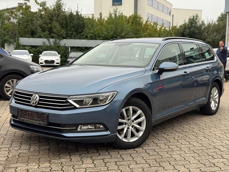 Gebraucht VW Passat 150 PS (110 kW) 2015 Blau Kombi