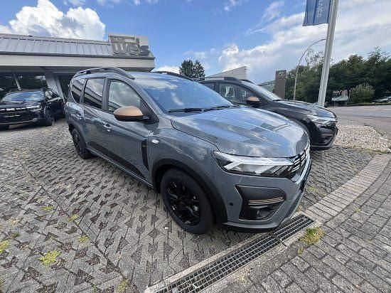 Grau Neu 2025 Dacia Jogger Extreme Limousine | 24.087 € (Fairer Preis) - Bild 1/4