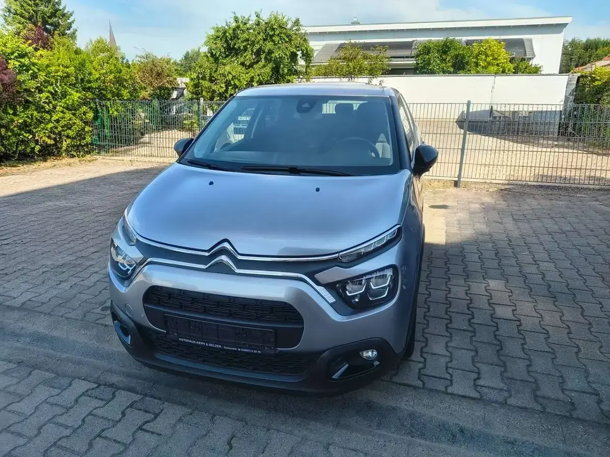 Gebraucht Citroën C3 110 PS (80 kW) 2024 Lack grau artense Kleinwagen