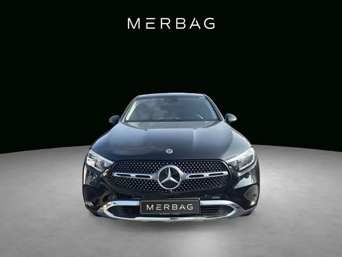 Gebraucht Mercedes GLC200 163 PS (119 kW) 2025 Unilack schwarz SUV