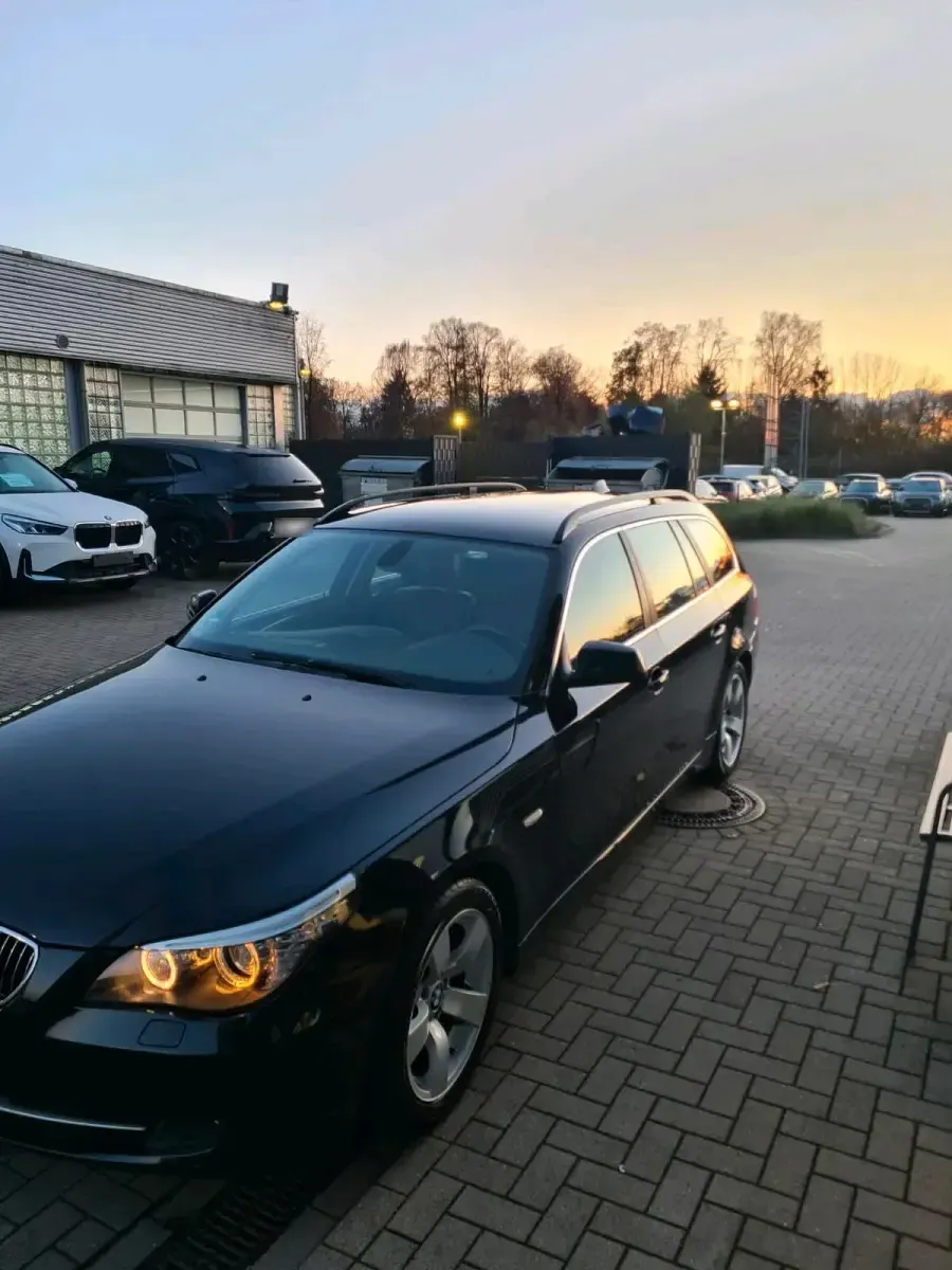 Second-hand BMW 525 197 CP (144 kW) 2009 Negru Break