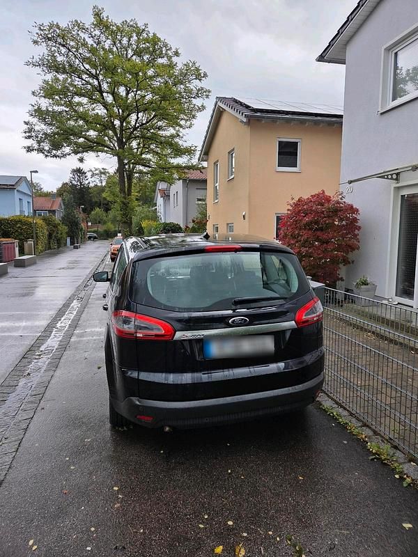 Gebraucht Ford S-MAX S 163 PS (119 kW) 2011 Schwarz Van / Kleinbus