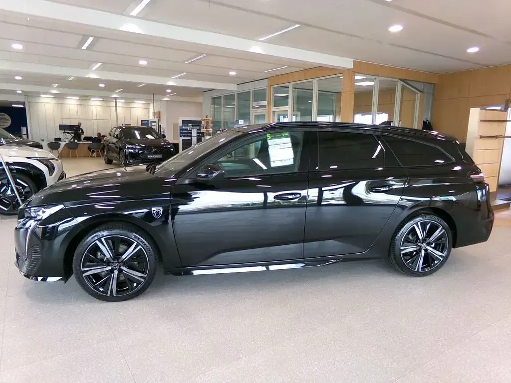 Gebraucht Peugeot 308 SW GT 131 PS (96 kW) 2024 Schwarz Kombi