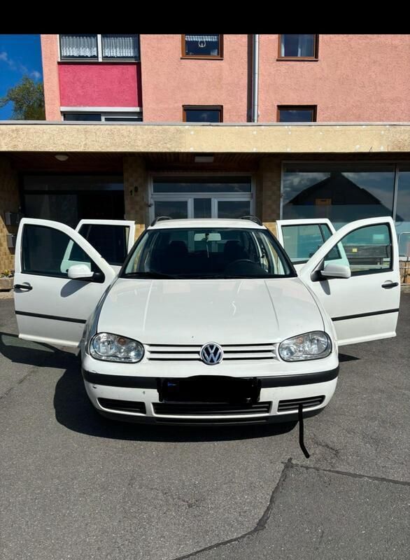 Weiß Gebraucht 2001 VW Golf IV Kombi | 950 € (Guter Preis) - Bild 1/4