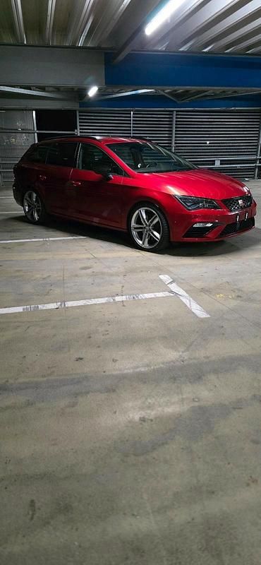 Rot Gebraucht 2018 Cupra Leon Kombi | 18.990 € (Guter Preis) - Bild 1/4