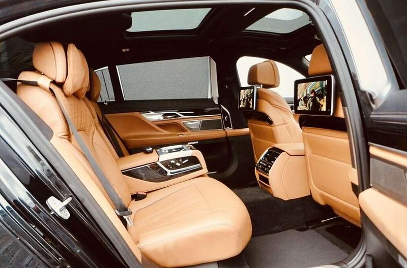 Gebraucht BMW 740L M Sport 320 PS (235 kW) 2016 Schwarz Limousine