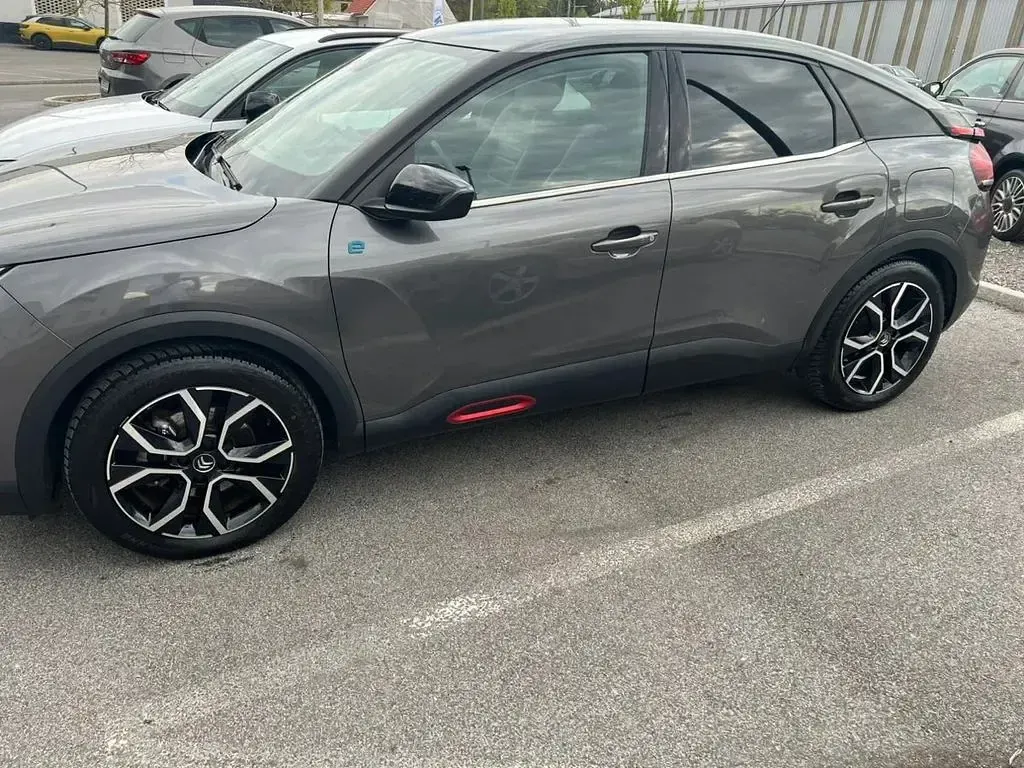 Gebraucht Citroën e-C4 Shine 100 kW (136 PS) 2022 Limousine