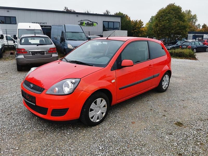 Rot Gebraucht 2006 Ford Fiesta Kleinwagen | 980 € (Guter Preis) - Bild 1/4
