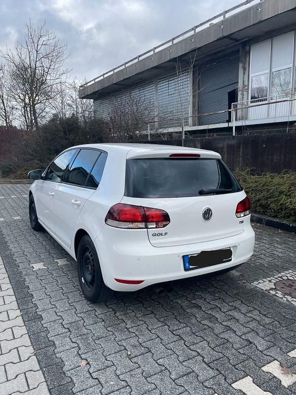 Gebraucht VW Golf VI Highline 122 PS (89 kW) 2009 Weiß Kleinwagen