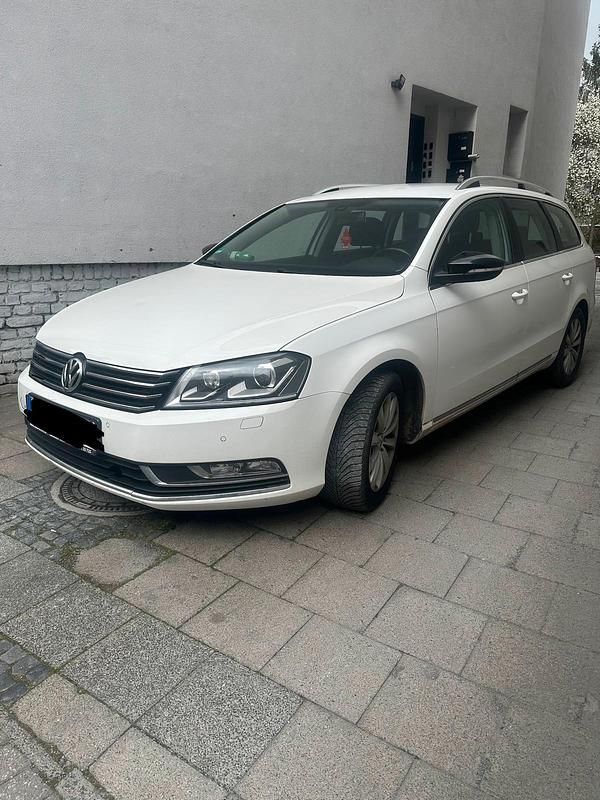 Gebraucht VW Passat 140 PS (102 kW) 2014 Weiß Kombi