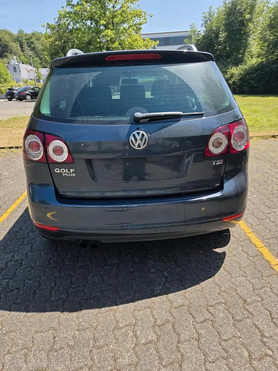 Gebraucht VW Golf Plus Cross Life 122 PS (89 kW) 2013 Blau Van / Kleinbus