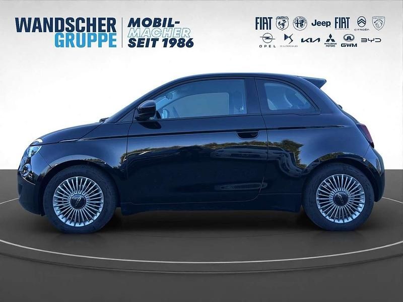 Gebraucht Fiat 500e 86 kW (118 PS) 2023 Schwarzschwarz Kleinwagen