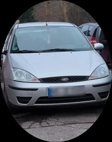 Grau Gebraucht 2004 Ford Focus Kleinwagen | 880 € (Guter Preis) - Bild 1/4