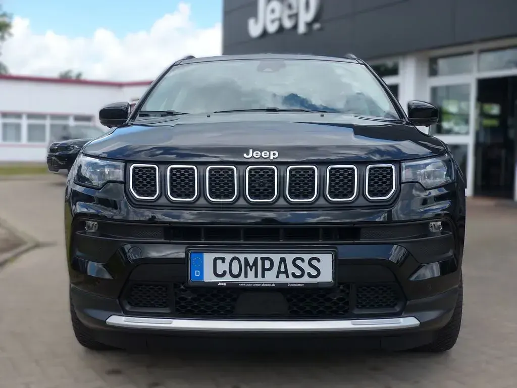 Gebraucht Jeep Compass Limited 131 PS (96 kW) 2023 Schwarz SUV