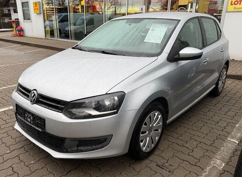 Gebraucht VW Polo Comfortline 90 PS (66 kW) 2011 Silber Limousine