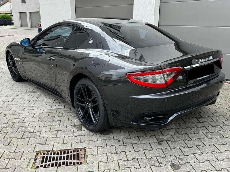 Gebraucht Maserati Granturismo 460 PS (338 kW) 2016 Schwarz Coupé
