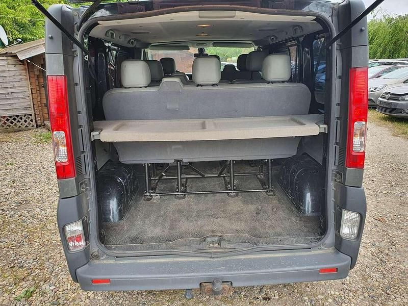 Gebraucht Opel Vivaro 114 PS (83 kW) 2008 Schwarz Van / Kleinbus