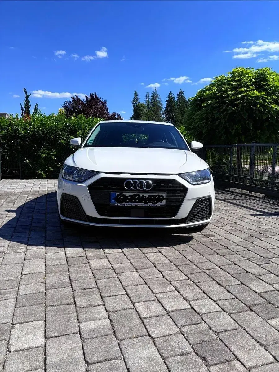Gebraucht Audi A1 Sportback Sport 95 PS (69 kW) 2019 Weiß Kleinwagen