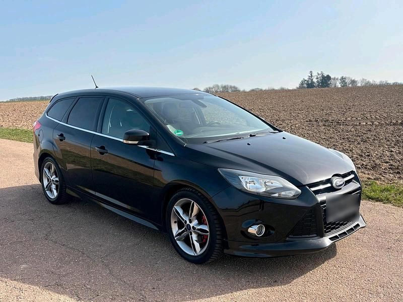 Gebraucht Ford Focus 163 PS (119 kW) 2014 Schwarz Kombi