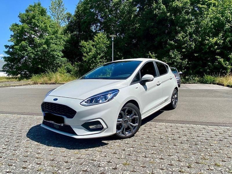 Weiß Gebraucht 2020 Ford Fiesta ST-Line Kleinwagen | 15.900 € (Fairer Preis) - Bild 1/4