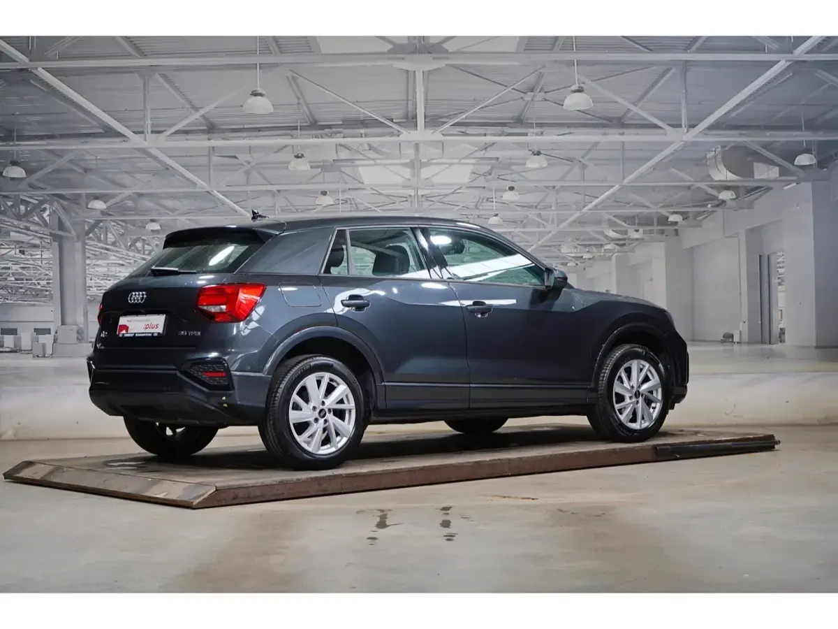 Gebraucht Audi Q2 Advanced Plus 150 PS (110 kW) 2022 Manhattangrau metallic SUV