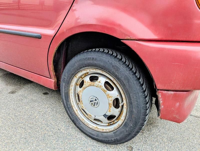 Gebraucht VW Polo Basis 75 PS (55 kW) 1997 Rot Limousine